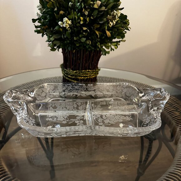 1930's New Martinsville 12" Floral Leaf Cut Glass 3 Compartment Vegetable Tray - Picture 1 of 7